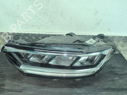left-headlight-vw-t-roc-a11-d11-2017-34694623 main image