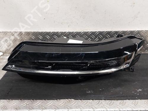 Used Left headlight Left headlight RENAULT MEGANE E-TECH SUV EV60 (BNJ1) (218 hp) 33717586 33717586