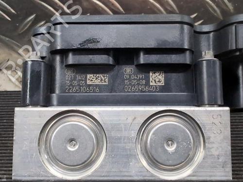 Bremsaggregat ABS für RENAULT CAPTUR I (J5_, H5_) 1.2 TCe 120 (120 hp) 30875288