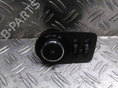 Used Headlight switch Headlight switch OPEL ASTRA K (B16) 1.2 Turbo (68) (110 hp) 26043038 26043038