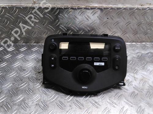 radio-peugeot-108-2014-26042752 main image