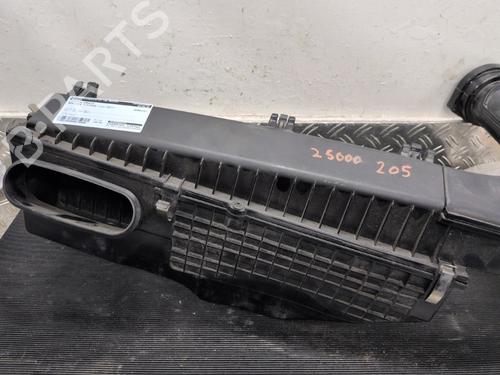 Used Air filter box MERCEDES-BENZ C-CLASS (W205) C 180 BlueTEC / d (205.036) (116 hp) 29206541