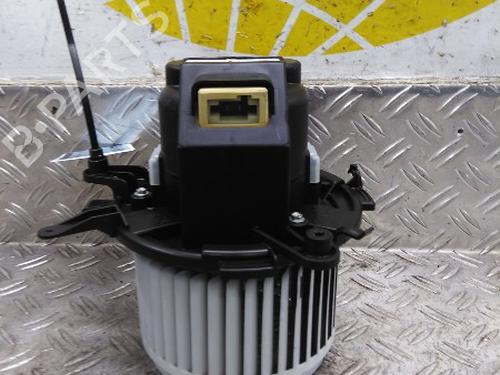 Used Heater blower motor TOYOTA PROACE Van (MDZ_) 2.0 D4d (MDZ3) (122 hp) 26043630