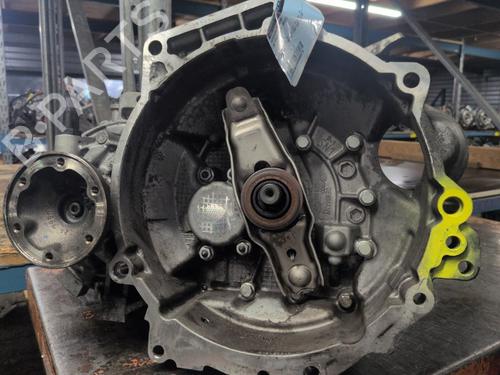 Used Gearbox VW POLO V (6R1, 6C1) 1.2 TDI (75 hp) 30922056