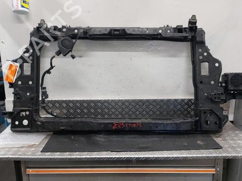 Frontplade/Frontkurv RENAULT ARKANA I (LCM_, LDN_) 1.6 E-TECH 145 (LDMU) (143 hp) 33018491