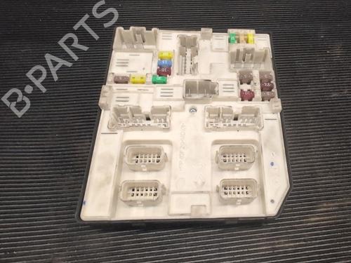 Fuse box NISSAN INTERSTAR Van (X62B) dCi 165 RWD | BP30155993E1