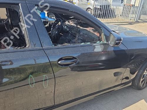 right-front-door-bmw-3-g20-g80-g28-2018-27465402 main image