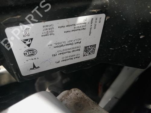 Used Right headlight TESLA MODEL Y (5YJY) Long Range All-wheel Drive (514 hp) 26047113