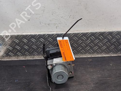 Used ABS pump MERCEDES-BENZ VIANO (W639) CDI 2.2 (639.711, 639.713, 639.811, 639.813, 639.815) (150 hp) 30875382