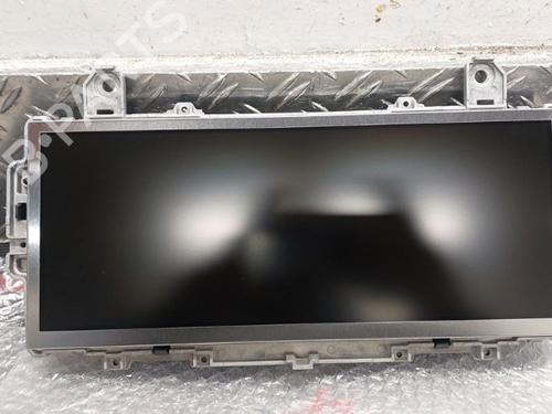 Used Display monitor Display monitor VOLVO V60 II (225) B3 Mild-Hybrid (177 hp) 33717488 33717488