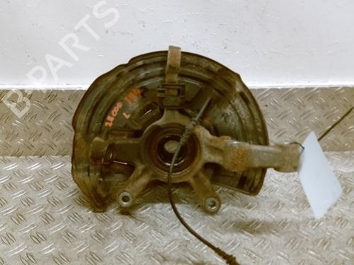 Used Left front steering knuckle Left front steering knuckle MERCEDES-BENZ GLA-CLASS (X156) GLA 200 (156.943) (156 hp) 26047898 26047898