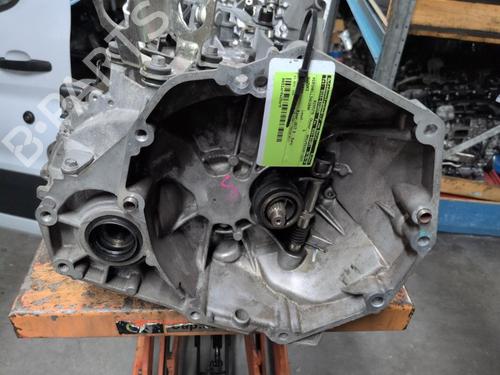 Getriebe für SUZUKI CELERIO (LF) 1.0 (AVK310) (68 hp) 28173656