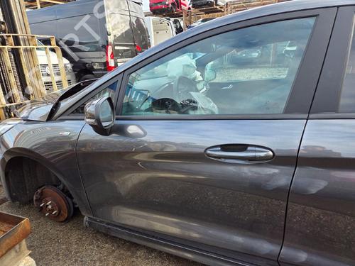 Used Left front door FORD FIESTA VII (HJ, HF) 1.0 EcoBoost (95 hp) 31829365