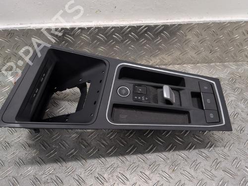 Used Gear lever SEAT LEON Sportstourer (KL8, KLD) 1.5 eTSI (150 hp) 26047976