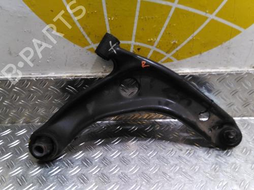 Used Right front suspension arm TOYOTA YARIS (_P13_) 1.5 Hybrid (NHP130_, NHP130) (101 hp) 26042277