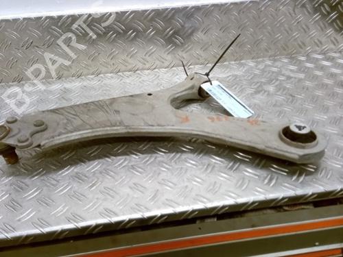 Used Right front suspension arm PEUGEOT 2008 II (UD_, US_, UY_, UJ_, UR_, UC_) e-2008 (UKZKXZ) (136 hp) 26045250
