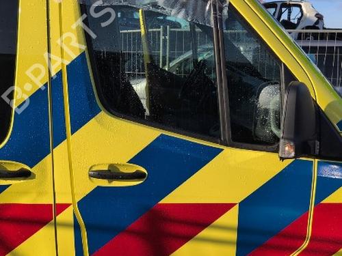 right-front-door-mercedes-benz-sprinter-35-t-tourer-bus-b907-2018-26045219 main image