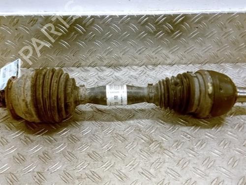 Used Left front driveshaft Left front driveshaft MERCEDES-BENZ GLA-CLASS (X156) GLA 200 (156.943) (156 hp) 26047190 26047190