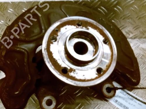 Used Right front steering knuckle Right front steering knuckle MERCEDES-BENZ V-CLASS (W447) V 220 CDI / d (447.811, 447.813, 447.815) (163 hp) 26045487 26045487