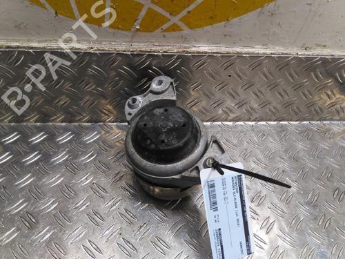 Used Engine mount MERCEDES-BENZ GLC (X253) 300 4-matic (253.949) (245 hp) 26041961
