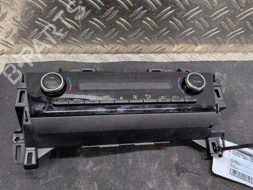 climate-control-toyota-yaris-cross-mxp_-2020-27817768 main image