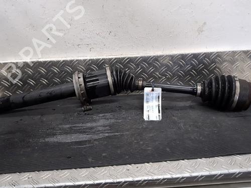 Used Right front driveshaft VW TRANSPORTER T6 Van (SGA, SGH, SHA, SHH) 2.0 TDI (150 hp) 28021386