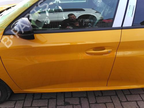 Used Left front door PEUGEOT 208 II (UB_, UP_, UW_, UJ_) 1.2 PureTech 100 (101 hp) 26043333
