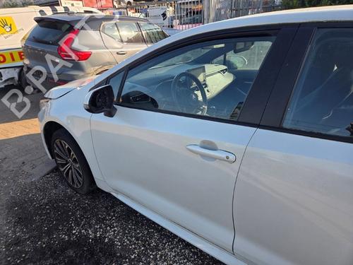 left-front-door-toyota-corolla-hatchback-_e21_-_ea1_-_eh1_-2018-33717481 main image