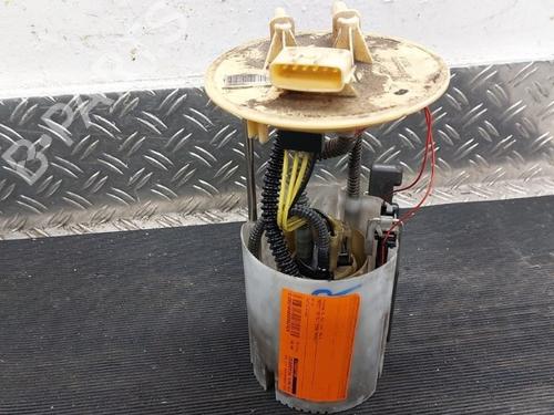 Used Fuel pump Fuel pump NISSAN INTERSTAR Van (X62B) dCi 165 RWD (163 hp) 30875394 30875394