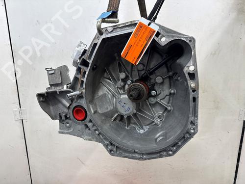 Gearkasse Gearkasse RENAULT MEGANE IV Hatchback (B9A/M/N_) 1.5 dCi 110 (B9A3) (110 hp) 33844756 33844756