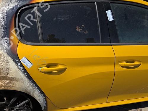 Used Right rear door PEUGEOT 208 II (UB_, UP_, UW_, UJ_) 1.5 BlueHDI 100 (102 hp) 28536148