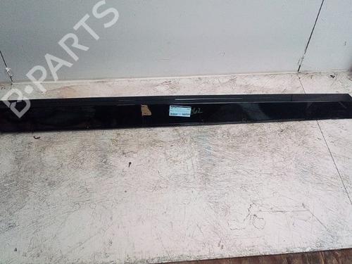 Used Left sideskirt RENAULT MEGANE E-TECH SUV EV60 (BNJ1) (218 hp) 26041853