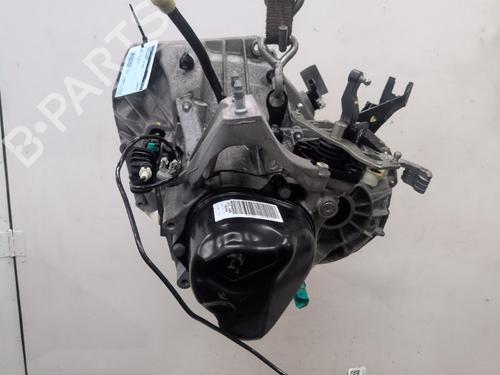 gearbox-dacia-sandero-ii-2012-26045680 main image