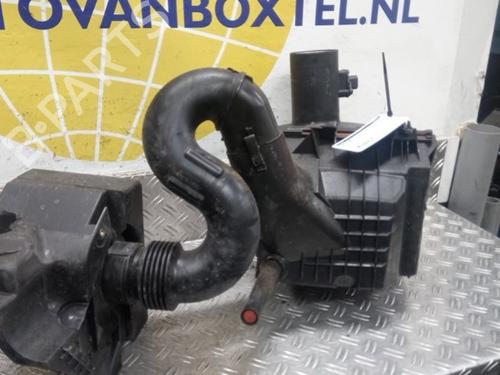 Used Air filter box OPEL VIVARO B Van (X82) 1.6 CDTI (05) (95 hp) 26044589