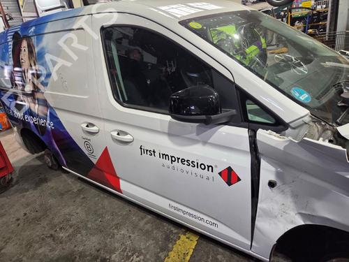 Used Right front door VW CADDY V Box Body/MPV (SBA, SBH) 2.0 TDi (102 hp) 33018559