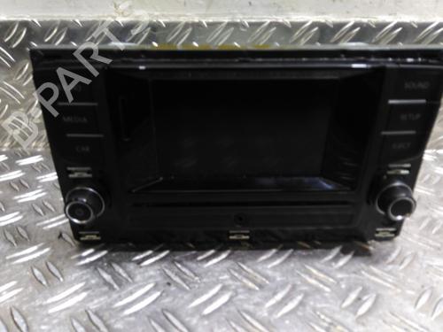 Used Radio VW GOLF VII (5G1, BQ1, BE1, BE2) 1.6 TDI (110 hp) 26042396