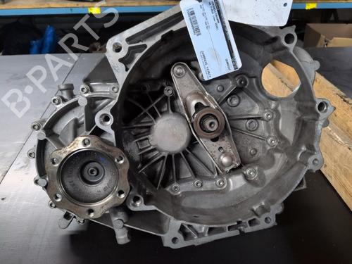 Used Gearbox VW T-ROC (A11, D11) 1.0 TSI (115 hp) 26577841
