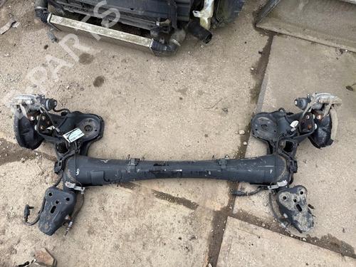 Used Rear axle Rear axle PEUGEOT 2008 II (UD_, US_, UY_, UJ_, UR_, UC_) 1.2 PureTech 130 (USHNS, URHNS) (130 hp) 26045005 26045005