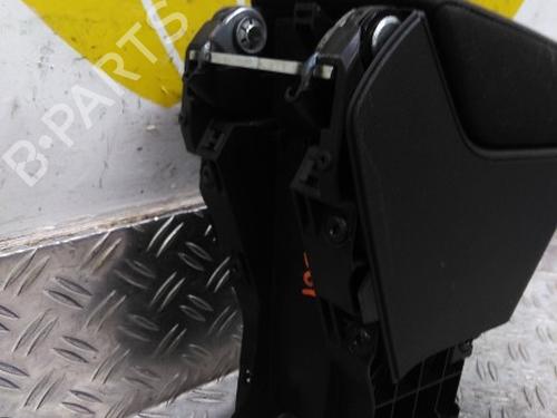 Armrest / Center console VW POLO VI (AW1, BZ1, AE1) 1.0 TSI | BP26043645I20 - Image 2