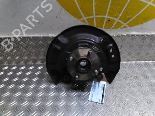 Used Left front steering knuckle Left front steering knuckle TOYOTA YARIS (_P13_) 1.5 Hybrid (NHP130_, NHP130) (101 hp) 26042271 26042271