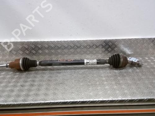 Used Right front driveshaft Right front driveshaft PEUGEOT 208 II (UB_, UP_, UW_, UJ_) 1.2 PureTech 75 (75 hp) 26046156 26046156