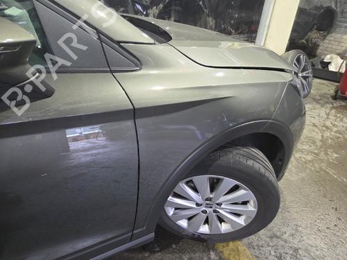 Guarda-lamas direito Guarda-lamas direito SEAT ARONA (KJ7, KJP) 1.0 TSI (95 hp) 35805517 35805517