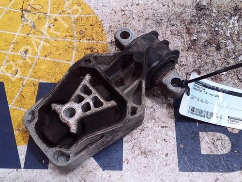 engine-mount-mercedes-benz-cla-coupe-c117-2013-2014-2015-2016-2017-2018-2019-26041678 main image
