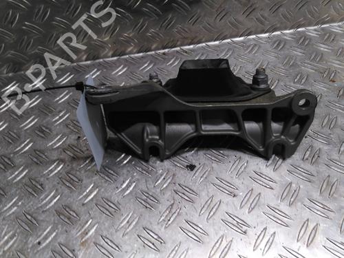 gearbox-mount-dacia-duster-hs_-2010-2011-2012-2013-2014-2015-2016-2017-2018-26042451 main image