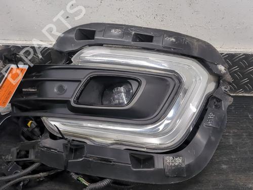 Højre positionslygte RENAULT CAPTUR I (J5_, H5_) 0.9 TCe 90 (90 hp) 30320135