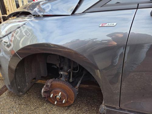 left-front-fenders-ford-fiesta-vii-hj-hf-2017-31829363 main image