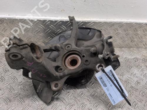 Used Right front steering knuckle VW GOLF VII (5G1, BQ1, BE1, BE2) 1.4 TSI (122 hp) 26046805
