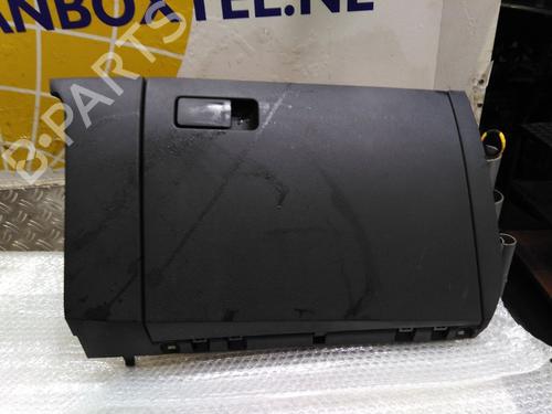 Handskerum VW POLO VI (AW1, BZ1, AE1) 1.0 TSI (95 hp) 26042557