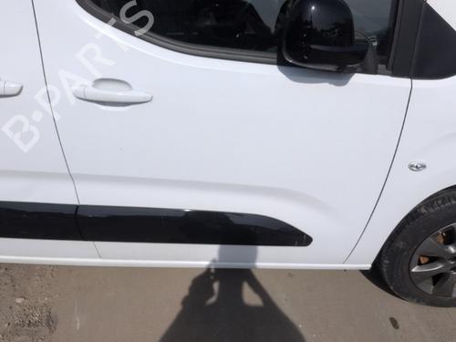 Used Right front door OPEL COMBO Box Body/MPV (K9) Combo-e (136 hp) 26047647