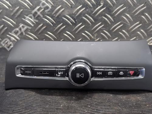 climate-control-volvo-v60-ii-225-2018-36185559 main image